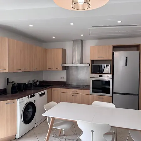 Beau 4 Pieces - Hyper Centre 8 Couchages *